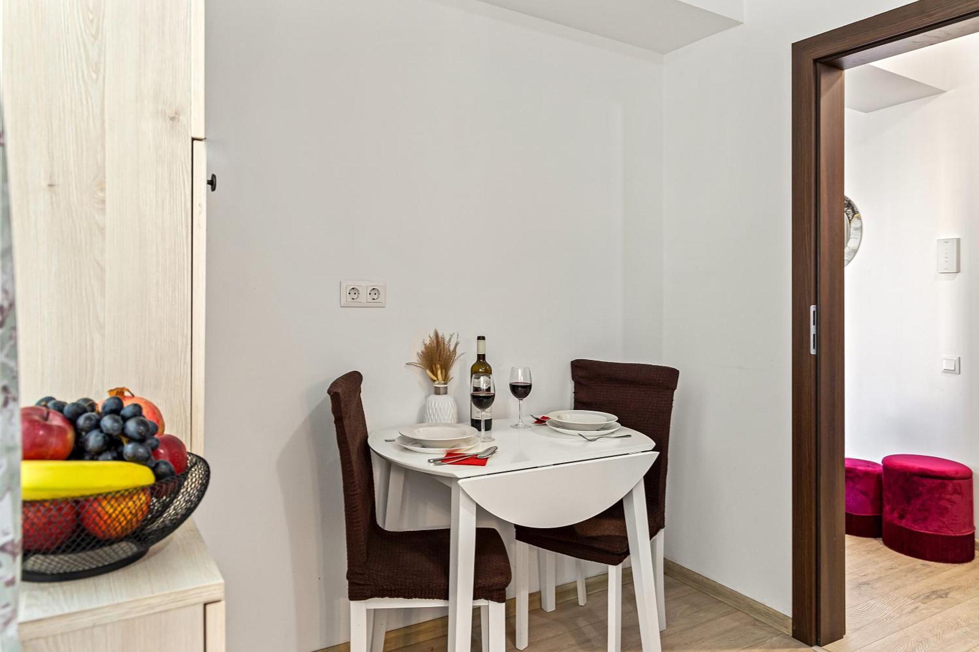 La Vie Est Belle Apartment Bucharest Luaran gambar